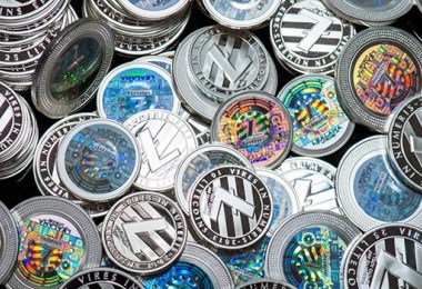 I mercati delle criptovalute continuano a scendere