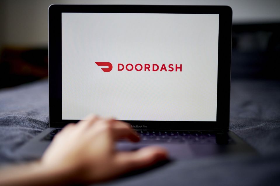 IPO DoorDash, il prezzo schizza oltre 100 dollari