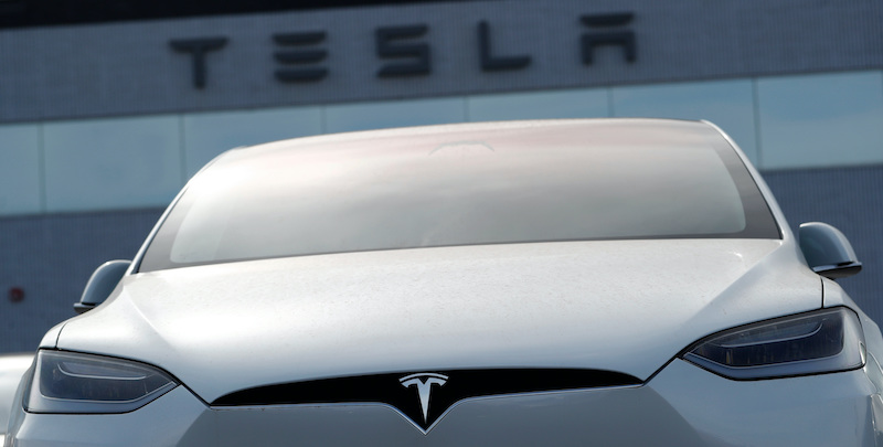 Tesla, gli utili del Q4 si avvicinano: giustificheranno l’aumento del titolo?