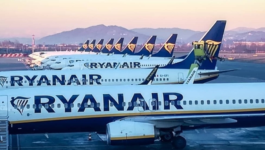 Azioni Ryanair in calo, l’azienda dichiara 1 miliardo di perdite