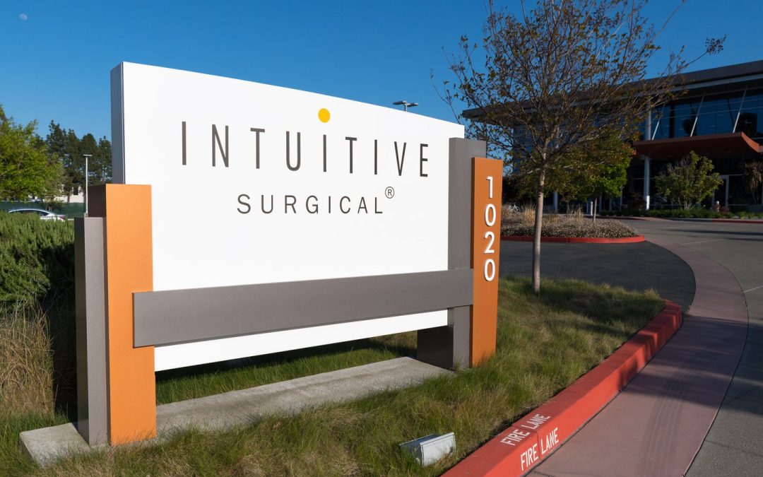 Intuitive Surgical, un titolo da acquistare comunque vada il 2021