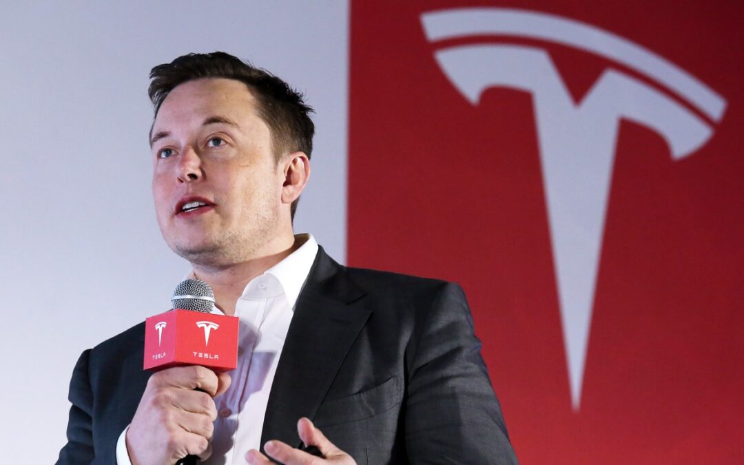 Tesla modifica i prezzi dei suoi veicoli, titolo da acquistare adesso